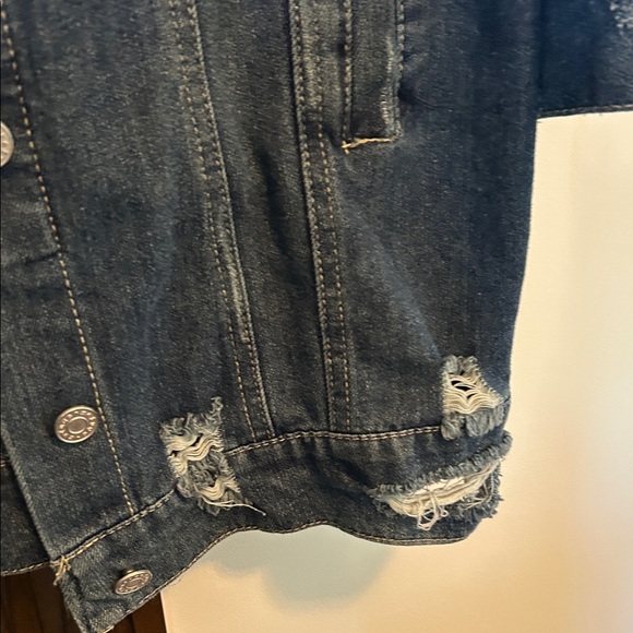 Refuge Distressed Blue Denim Jacket - Picture 6 of 11